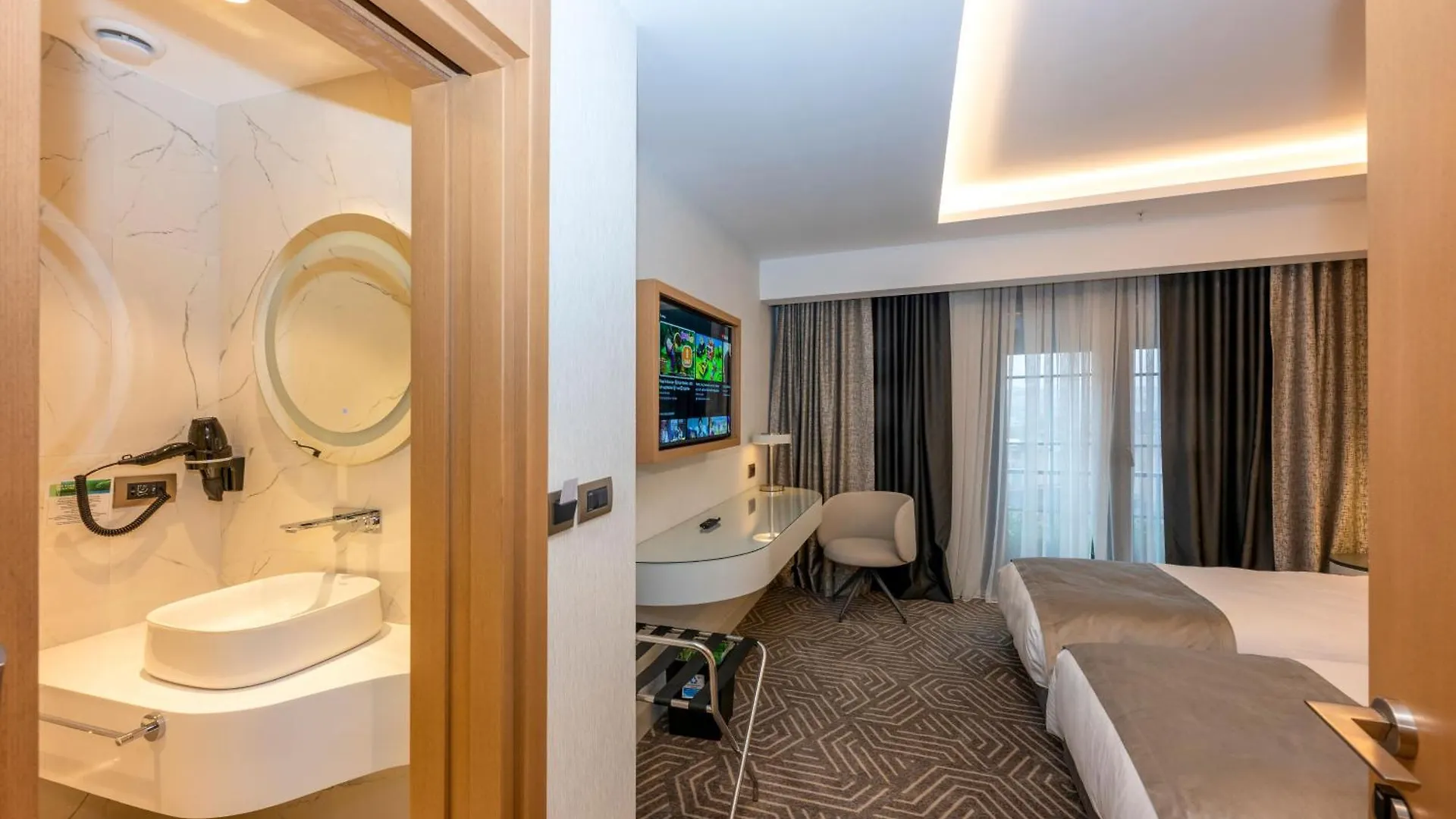 Baver Hotel Estambul 3*,